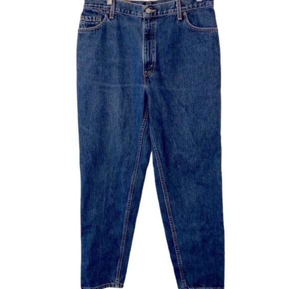 Vintage Classic 550 tapered Levi’s dark wash jeans - Picture 5 of 14